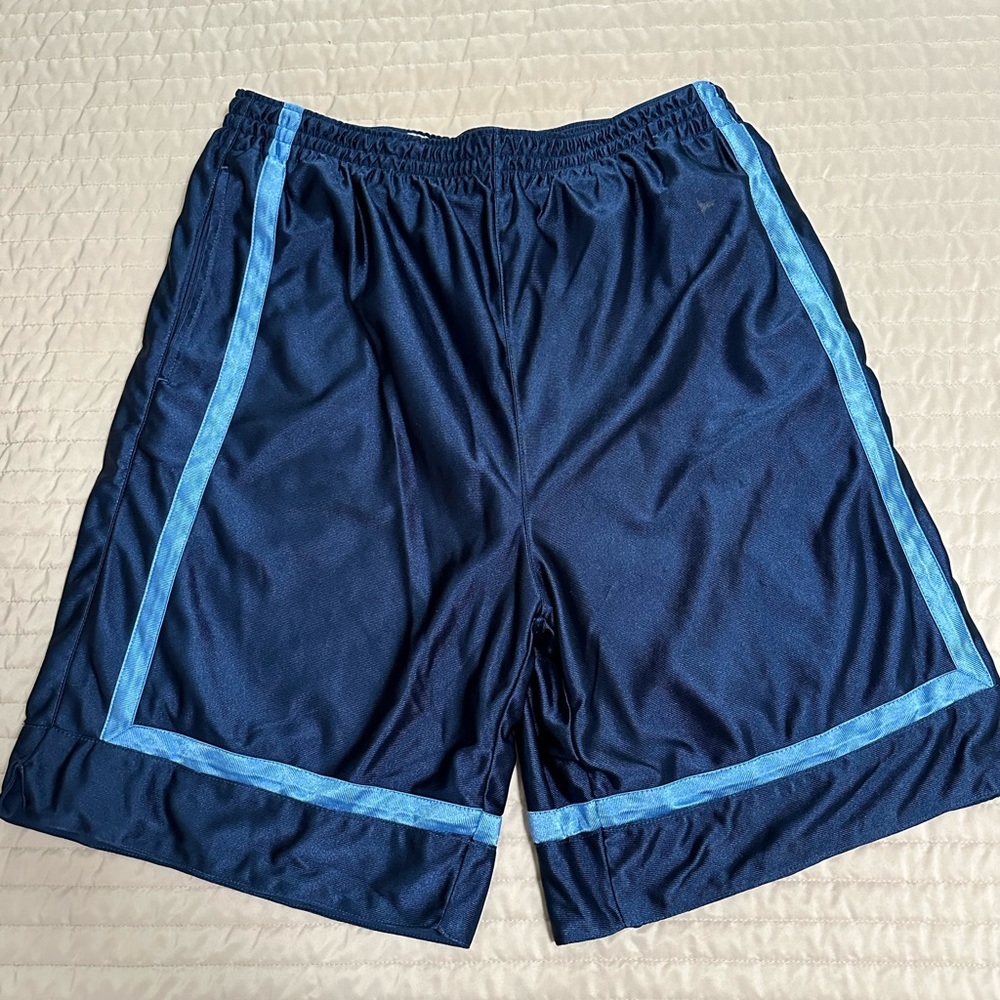 Men’s hoops shorts XL